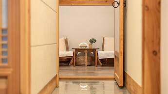 Gyeongju Hanokstay Darak