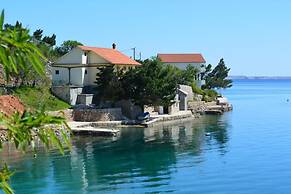 Maris - Next to the Beach - A1