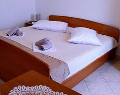 Maris - Next to the Beach - A1