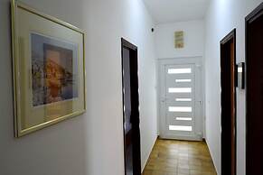 Maris - Next to the Beach - A1