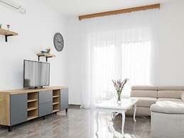 Mihael Holiday House