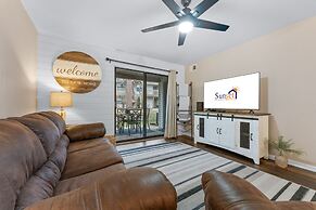 Elite Escape 2 Bedroom Condo by RedAwning