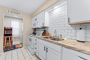 Elite Escape 2 Bedroom Condo by RedAwning