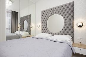 Luxurious Grey Apartment by Renters