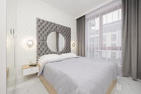 Luxurious Grey Apartment by Renters