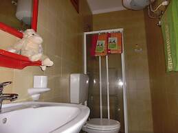 Relaxing Seaside Flat in a Modern Residence