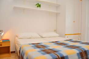 Relaxing Seaside Flat in a Modern Residence