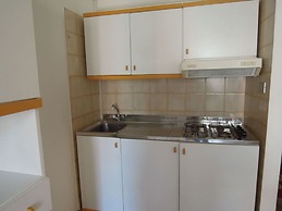 Relaxing Seaside Flat in a Modern Residence