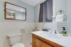 1 Mi to Coors Field: Cozy Denver Studio w/ Patio!