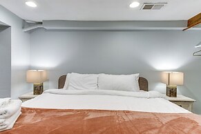 1 Mi to Coors Field: Cozy Denver Studio w/ Patio!