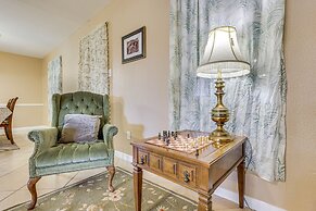 Quiet Houston Home w/ Porch - Near Park & Trails!