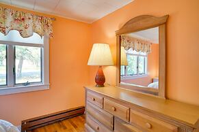 Coastal Cape Cod Charmer: Walk to Beach & Main St!