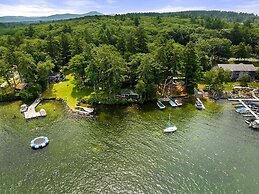 Winni Lakefront Cabin