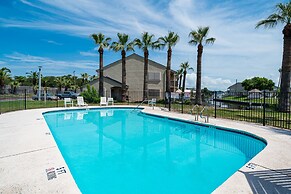 Bay House Condos #2106 - La Buena Vida