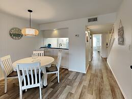 Bay House Condos #2106 - La Buena Vida