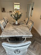 Impeccable 4-bed House in Bournemouth