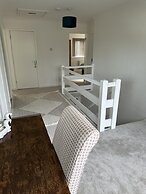 Impeccable 4-bed House in Bournemouth