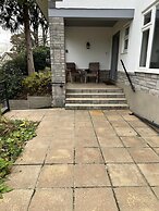 Impeccable 4-bed House in Bournemouth