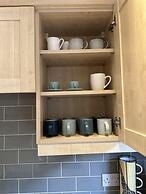 Impeccable 4-bed House in Bournemouth