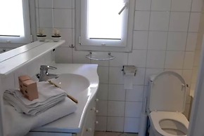 Eiffel Edge Escape (30 mètres de la Tour Eiffel)