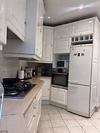 Eiffel Edge Escape (30 mètres de la Tour Eiffel)