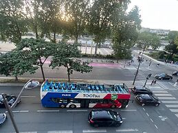 Eiffel Edge Escape (30 mètres de la Tour Eiffel)