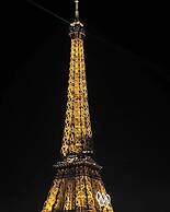 Eiffel Edge Escape (30 mètres de la Tour Eiffel)