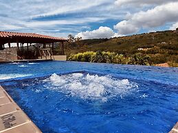 Hotel campestre palmas del zamorano