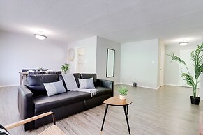 Exclusive Condo with Gym in Crystal City