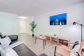 Exclusive Condo with Gym in Crystal City