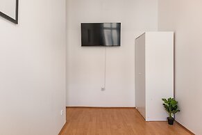 Friendly 3BR shared Apt-WienerStadthalle