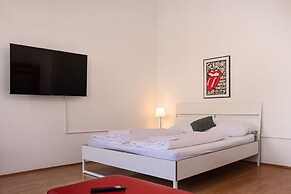 Friendly 3BR shared Apt-WienerStadthalle