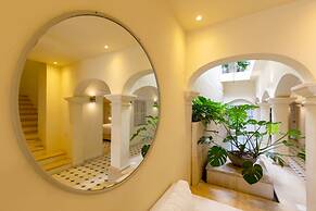 B Haus Hotel Boutique