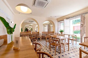 B Haus Hotel Boutique