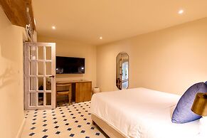 B Haus Hotel Boutique