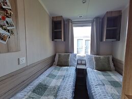 Golden Sands Beach Activities sea Holiday Relax