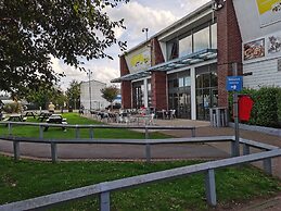 Golden Sands Beach Activities sea Holiday Relax