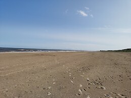 Golden Sands Beach Activities sea Holiday Relax