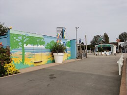 Golden Sands Beach Activities sea Holiday Relax