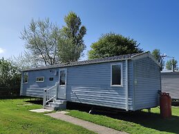 Golden Sands Beach Activities sea Holiday Relax