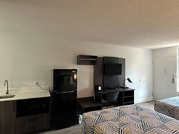 Studio 6 Hammond, LA – I12 – I55