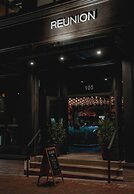 Reunion Hotel
