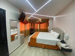 BRITNEY HOTEL MACHALA