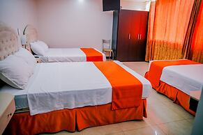 BRITNEY HOTEL MACHALA