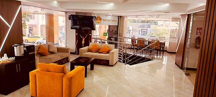 BRITNEY HOTEL MACHALA