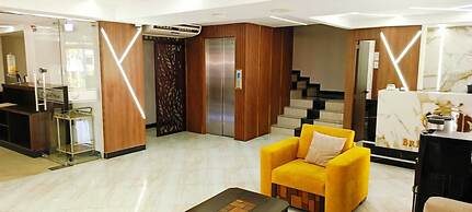 BRITNEY HOTEL MACHALA