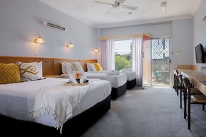 South Pacific Palms Motor Inn