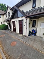 Captivating 2-bed Apartment in Tenby