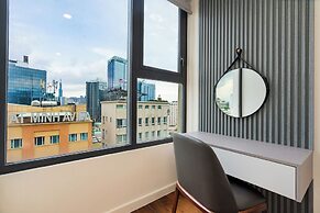 Losso Central - Madison Building D1