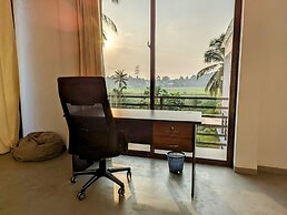 Room-the Villa Close To Surf Beach And G